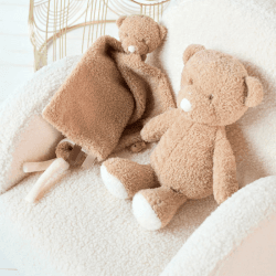 Image showing the Cuddly Bear Teddy product.