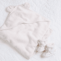 the-little-white-company-thumbnail-2