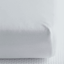 the-little-white-company-thumbnail-2