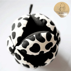 Image showing the Sensory Grasp Ball, Black & White product.