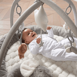 mamas-and-papas-thumbnail-1