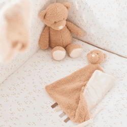 Image showing the Maxi Doudou Bear Comforter product.