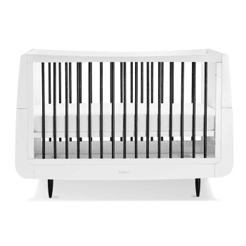Image showing the SnuzKot Skandi Cot Bed excl. Mattress, Mono product.