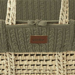the-little-green-sheep-thumbnail-5