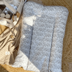 Image showing the Nest Changing Mat, Vintage Floral product.